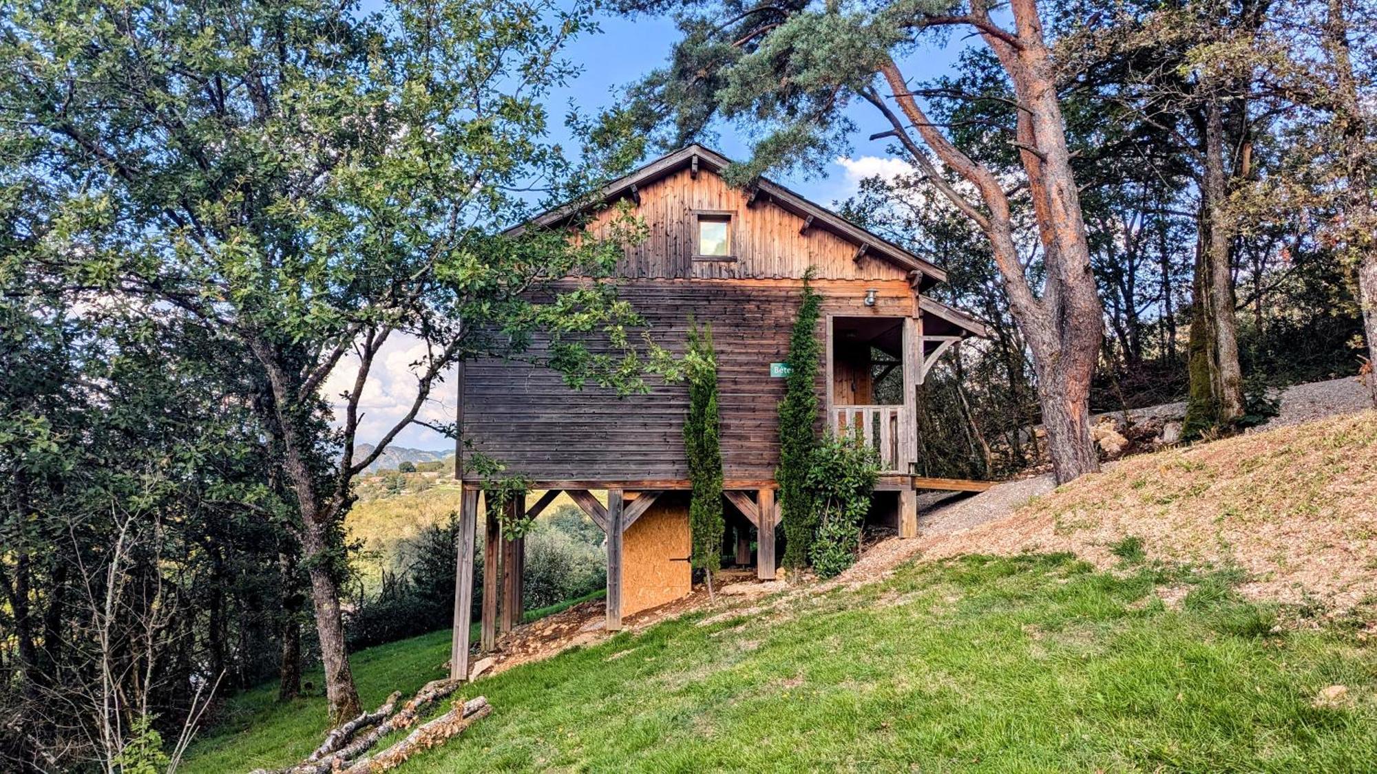 Cabanes Et Lodges Du Belvedere Serrieres-sur-Ain Exterior photo