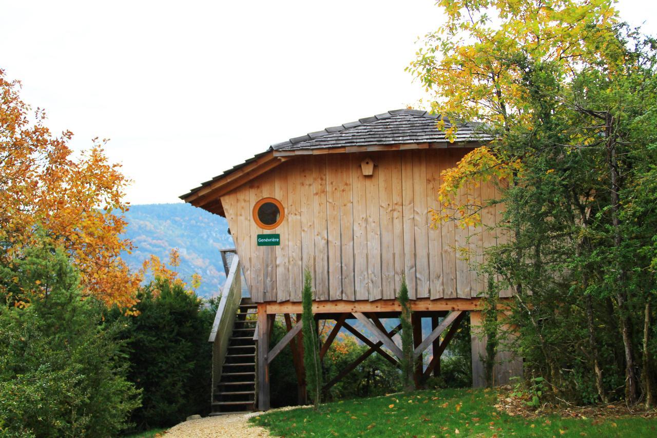 Cabanes Et Lodges Du Belvedere Serrieres-sur-Ain Exterior photo